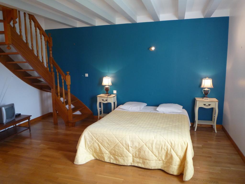 Le Petit Pont Hotel Moncé-en-Belin Kültér fotó