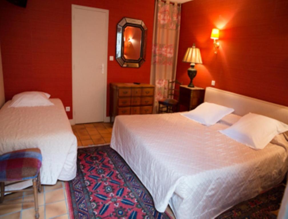 Le Petit Pont Hotel Moncé-en-Belin Szoba fotó