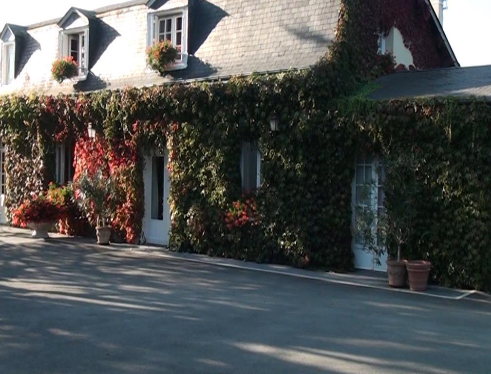 Le Petit Pont Hotel Moncé-en-Belin Kültér fotó