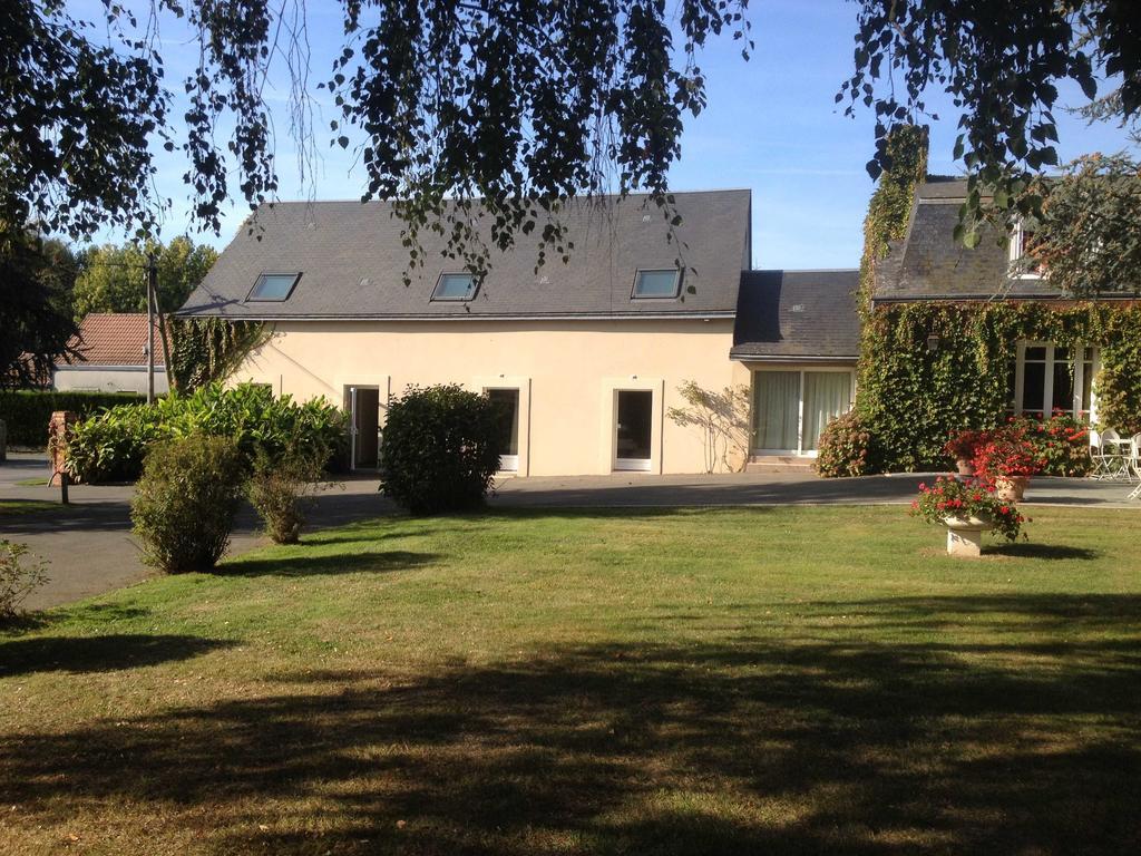 Le Petit Pont Hotel Moncé-en-Belin Kültér fotó