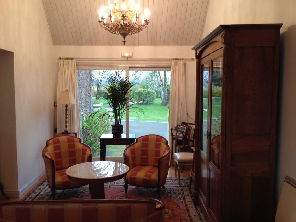 Le Petit Pont Hotel Moncé-en-Belin Kültér fotó